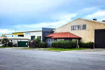 Industrial Workshop for Lease