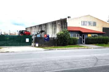 Industrial Workshop for Lease