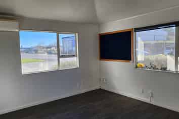 Industrial Workshop for Lease