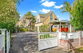 7 Oratau Place, Greenhithe