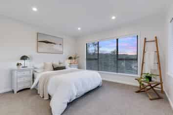 19 Highland Ave, Titirangi