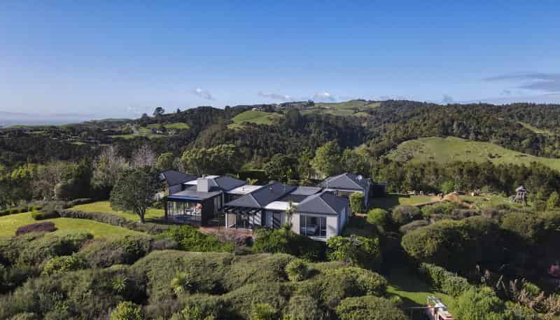 30 Rataroa Road, Miranda