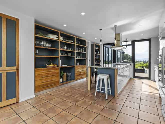 30 Rataroa Road, Miranda