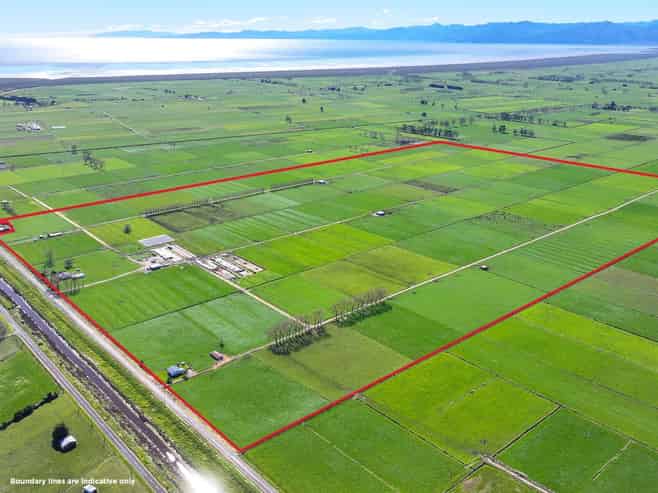 253 Canal Road East, Waitakaruru