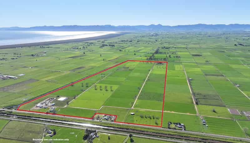 165 Canal Road East, Waitakaruru