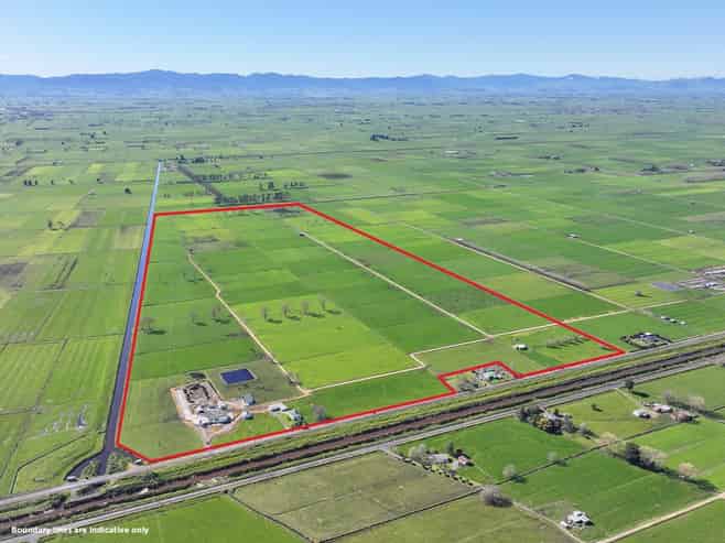 165 Canal Road East, Waitakaruru