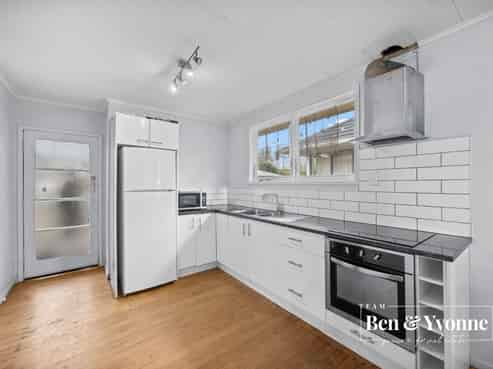 85 Blake Road, Mangere East