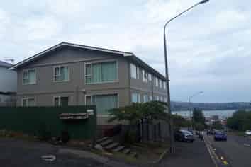 2/354 Stuart Street, Roslyn