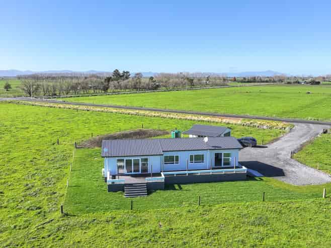 400 Hopai West Road, Waitakaruru