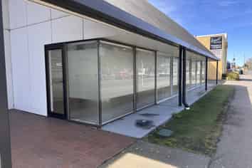 High Profile Showroom/Office Building -Brougham St