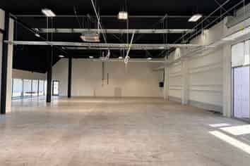 High Profile Showroom/Office Building -Brougham St