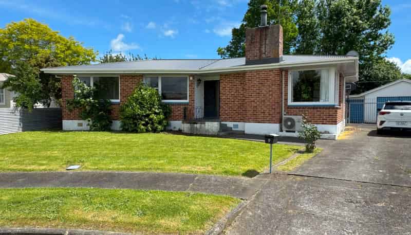 9 Viscount Place, West End