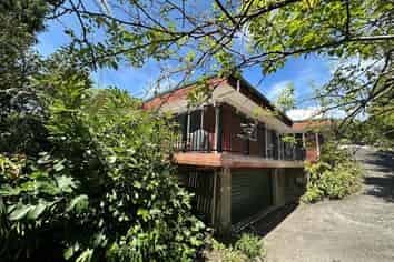 2/16 Marina Road, Torbay