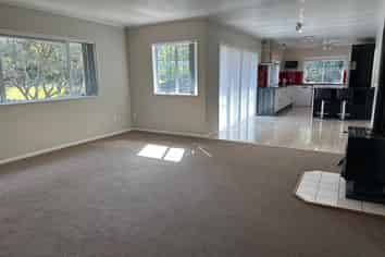 2/16 Marina Road, Torbay