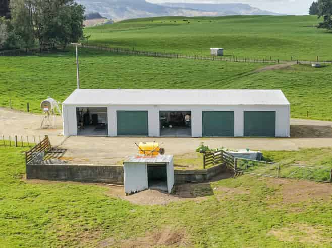 3986 Puketitiri Road, Patoka