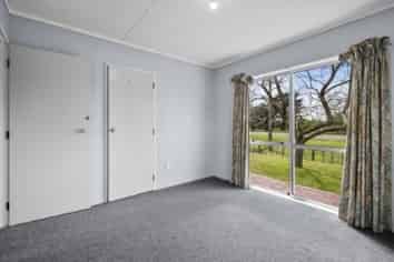 1087 Halcombe Road, Halcombe