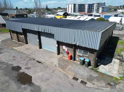 CBRE | 4033sqm Secure Yard with Workshop