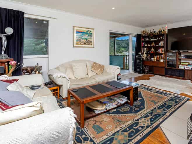 71 Lauderdale Road, Birkdale