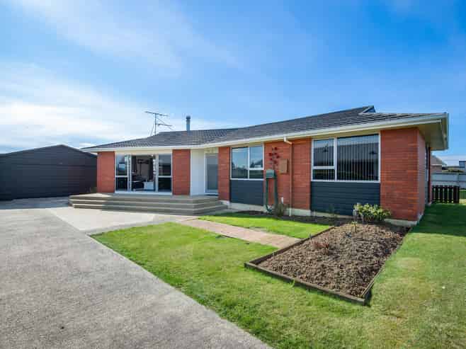 38 Doon Street, Mosgiel