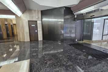 Price slashed – Buy $500,000 under CV