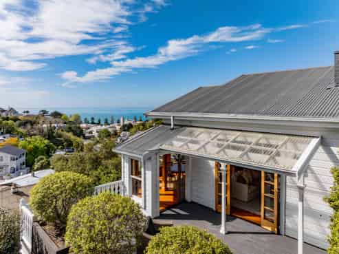 18 Sealy Road, Bluff Hill