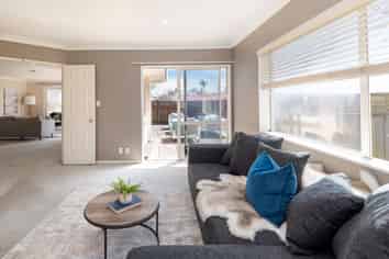 1A Ambleside Drive, Northpark