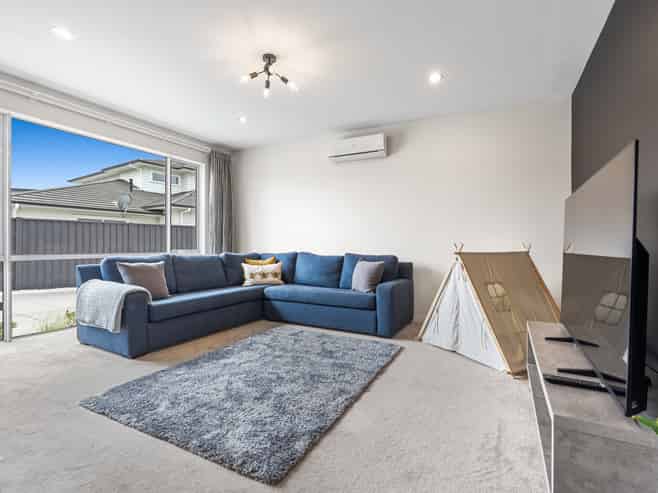 18 Kahika Grove, Huapai