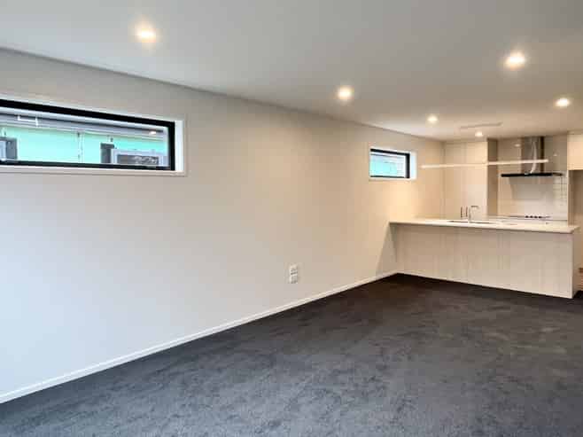 12 Oakmill Drive, Casebrook