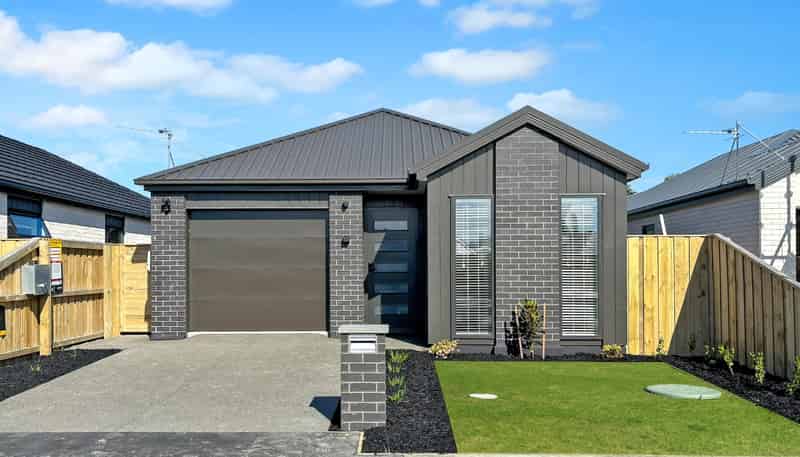 12 Oakmill Drive, Casebrook
