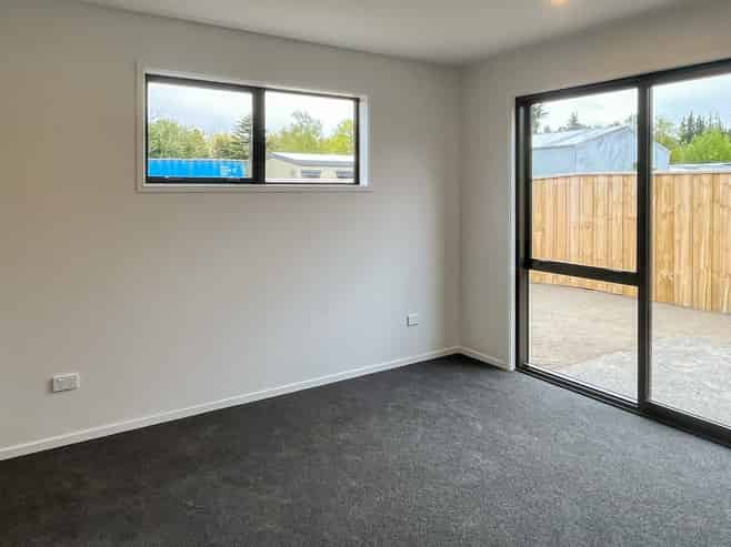 12 Oakmill Drive, Casebrook