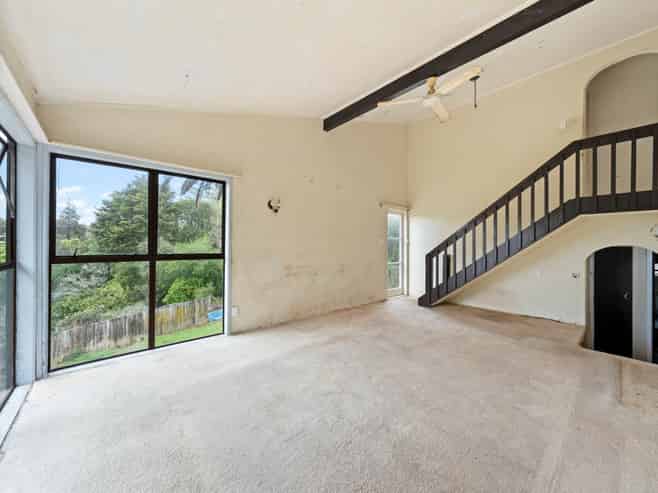 2/63 Eskdale Road, Birkdale