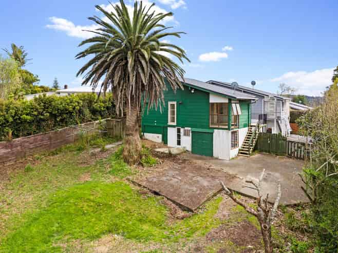 2/63 Eskdale Road, Birkdale