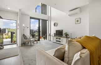 8/18 Karengo Street, Long Bay