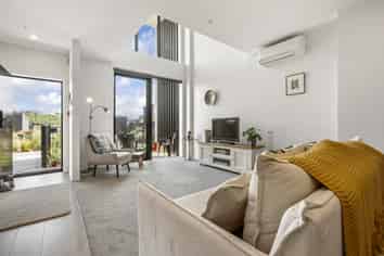 8/18 Karengo Street, Long Bay