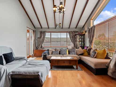 13 Market Street, LEESTON