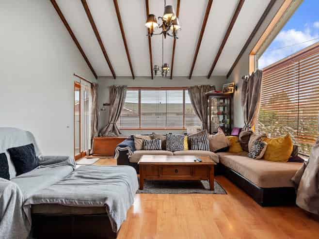 13 Market Street, LEESTON