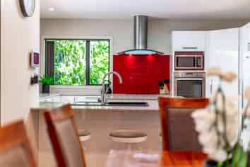 3 Atahu Grove, Tirohanga