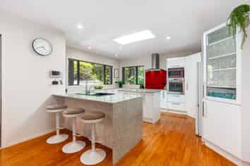 3 Atahu Grove, Tirohanga