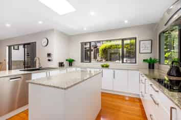 3 Atahu Grove, Tirohanga