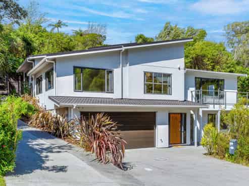 3 Atahu Grove, Tirohanga