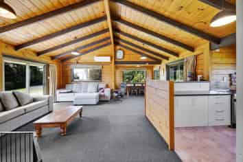 189 Namu Road, Opunake