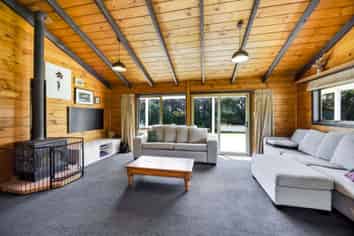 189 Namu Road, Opunake