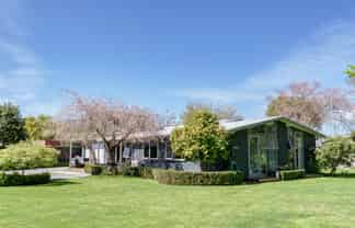 114 Norton Road, Akina