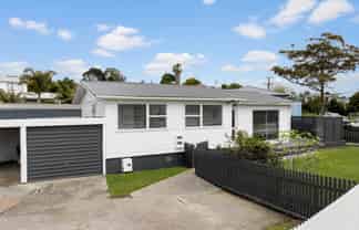 1/2 Barron Drive, Green Bay