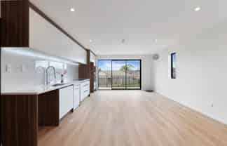 5/8 Baird Street, Howick