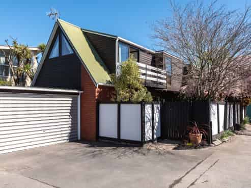 3/2 Rehua Lane, Saint Albans