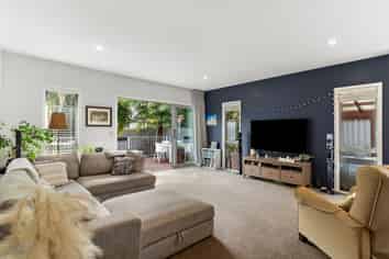 32 John Downs Drive, Browns Bay