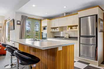 533 Lower Sefton Road, Sefton