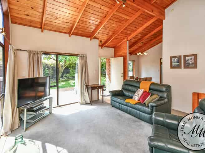 151 Everglade Drive, Totara Heights