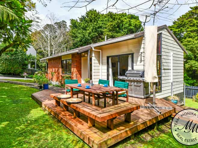151 Everglade Drive, Totara Heights